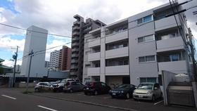 北海道札幌市中央区北三条西２０ 4階建 築15年8ヶ月