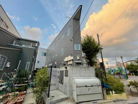 ＡＬＬＥＹ　ＨＡＵＳ 3階建