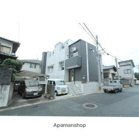 福岡県福岡市城南区西片江１ 2階建