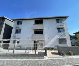 京都府長岡京市奥海印寺八戸木 3階建 