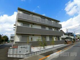 東京都昭島市美堀町３ 3階建