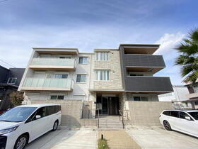 Ｌａ　Ｚｕｌｉ　ＭＯＺＵ