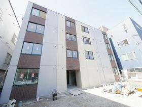 北海道札幌市中央区南十七条西８ 4階建 築1年10ヶ月