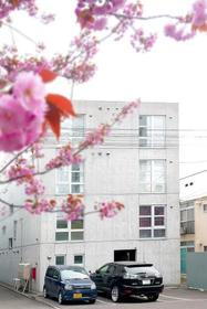 北海道札幌市中央区南五条西２１ 4階建 築21年6ヶ月