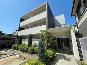 Ｌｉｖｒｅ　Ｃｏｌｌｉｎｅ 3階建