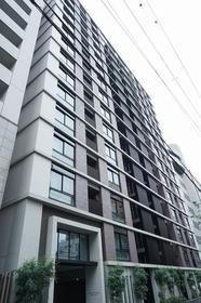 東京都目黒区東山１ 15階建 築6年9ヶ月
