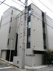 東京都目黒区平町１ 4階建 築6年9ヶ月