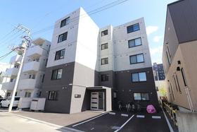 北海道札幌市中央区南十四条西１４ 5階建 築3年7ヶ月