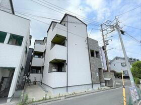 神奈川県横浜市金沢区洲崎町 3階建 築4年10ヶ月