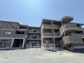 フェリース樟葉 3階建