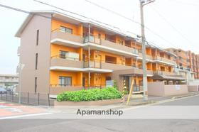 香川県高松市屋島西町 3階建