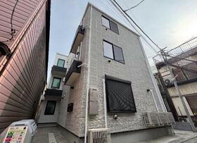 東京都足立区小台１ 3階建 