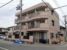 兵庫県西宮市津門綾羽町 3階建