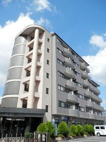 東京都足立区中央本町２ 7階建
