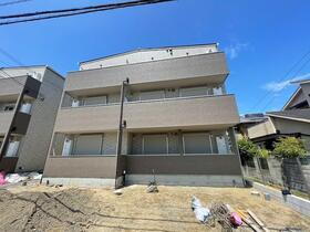 アート樟葉ＩＩ 3階建