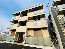 アヴァンス八潮Ａ 3階建