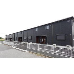 茨城県つくば市東光台３ 2階建 