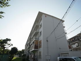 兵庫県神戸市垂水区上高丸１ 5階建