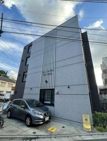 東京都中野区弥生町１ 4階建 築7年9ヶ月