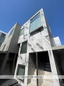 東京都新宿区払方町 賃貸マンション