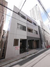 フレーヴォ青山 4階建