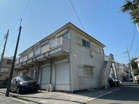 神奈川県横浜市磯子区滝頭２ 賃貸アパート