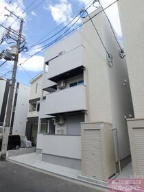 大阪府大阪市東成区中道４ 3階建