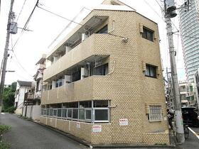 東京都新宿区北新宿４ 地上4階地下1階建 築42年5ヶ月