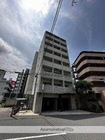 大阪府大阪市北区中津３ 8階建