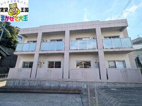 長崎県長崎市白鳥町 2階建 築10年