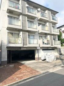 北沢スタディオス 3階建