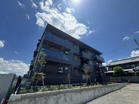 大阪府堺市中区八田南之町 3階建 