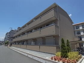 兵庫県姫路市飾磨区玉地１ 3階建 築15年9ヶ月