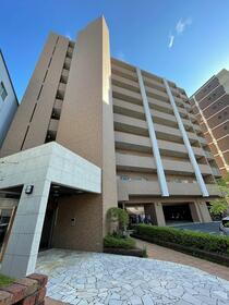 ＡＤ－ＨＯＣ江坂 9階建