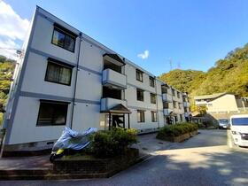 兵庫県神戸市兵庫区平野町字天王谷東服山 賃貸アパート