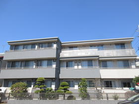 埼玉県所沢市くすのき台２ 3階建 築16年10ヶ月