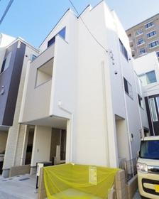 埼玉県さいたま市浦和区常盤２ 3階建 築3年7ヶ月