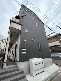 東京都中野区鷺宮４ 2階建 築2年1ヶ月