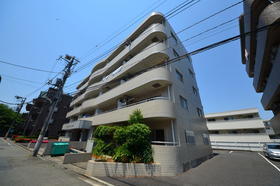 東京都八王子市堀之内３ 5階建 築32年3ヶ月