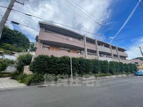 京都府京都市北区上賀茂豊田町 3階建