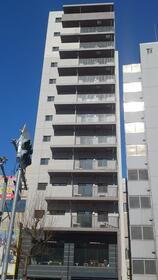 東京都新宿区百人町１ 13階建