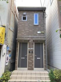 東京都目黒区洗足２ 2階建 築14年9ヶ月