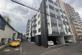 北海道札幌市中央区南八条西１ 5階建 築6年4ヶ月