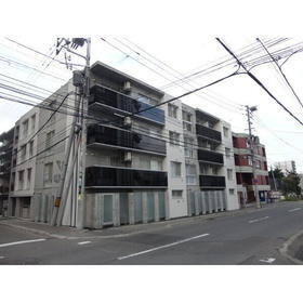 北海道札幌市西区琴似一条３ 4階建
