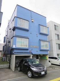 北海道札幌市北区麻生町１ 3階建 築29年6ヶ月