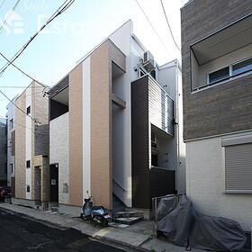 Ｃｌｏｖｅｒ　Ｃｏｕｒｔ　ＯＺＯＮＥ