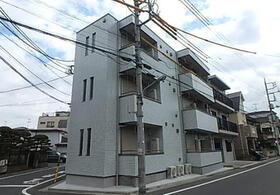 東京都江戸川区北小岩５ 3階建 築7年9ヶ月