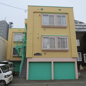 北海道札幌市厚別区厚別中央三条６ 3階建 築26年5ヶ月