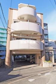 グロリアス 4階建