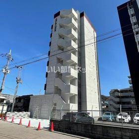 兵庫県川西市中央町 8階建 築2年5ヶ月